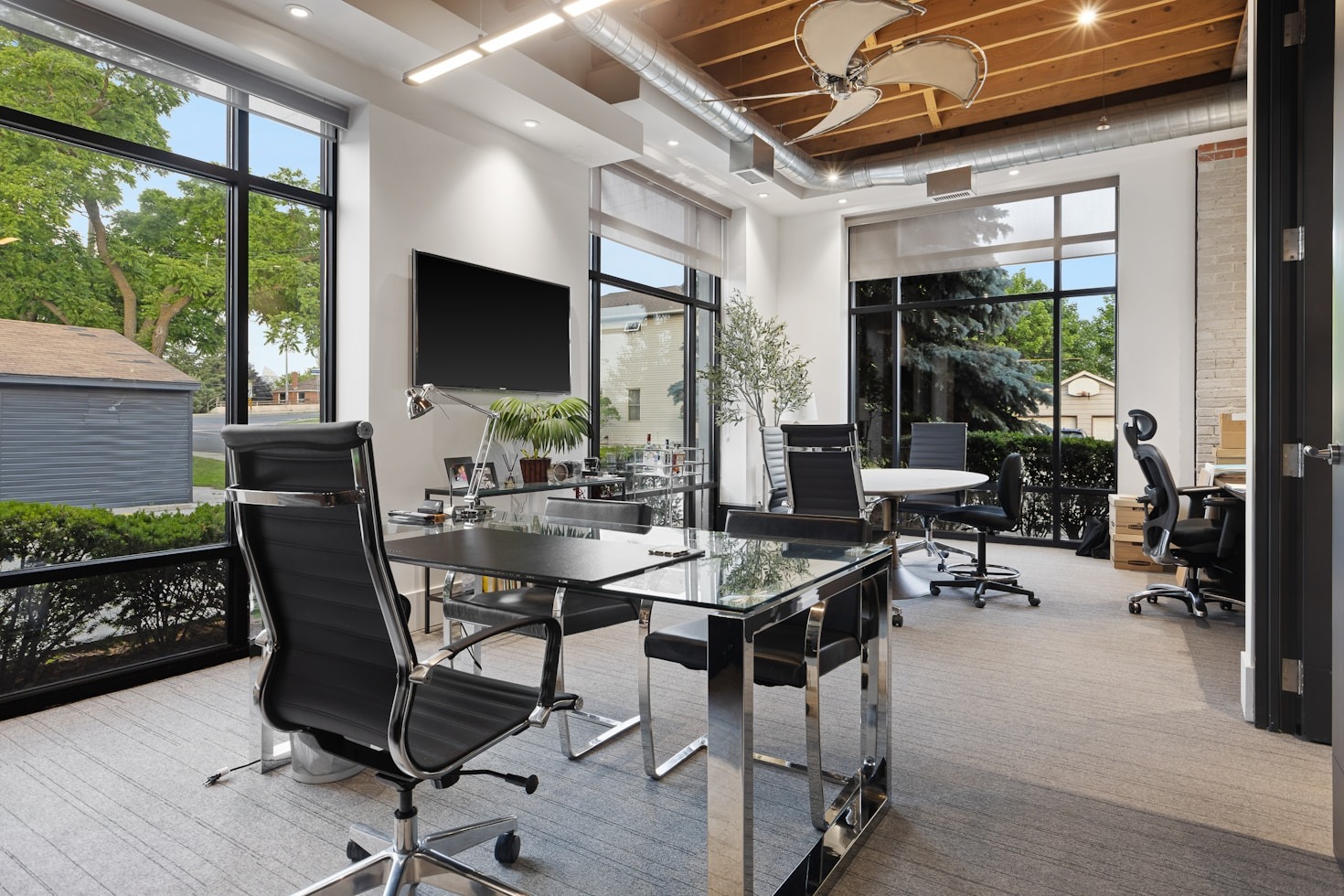 The True Value of Tailored Professional Advisory Services