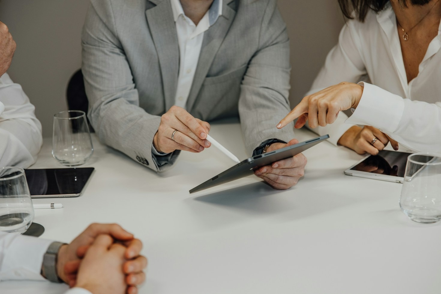 Aligning Cross-Functional Teams Behind Ambitious Corporate Goals